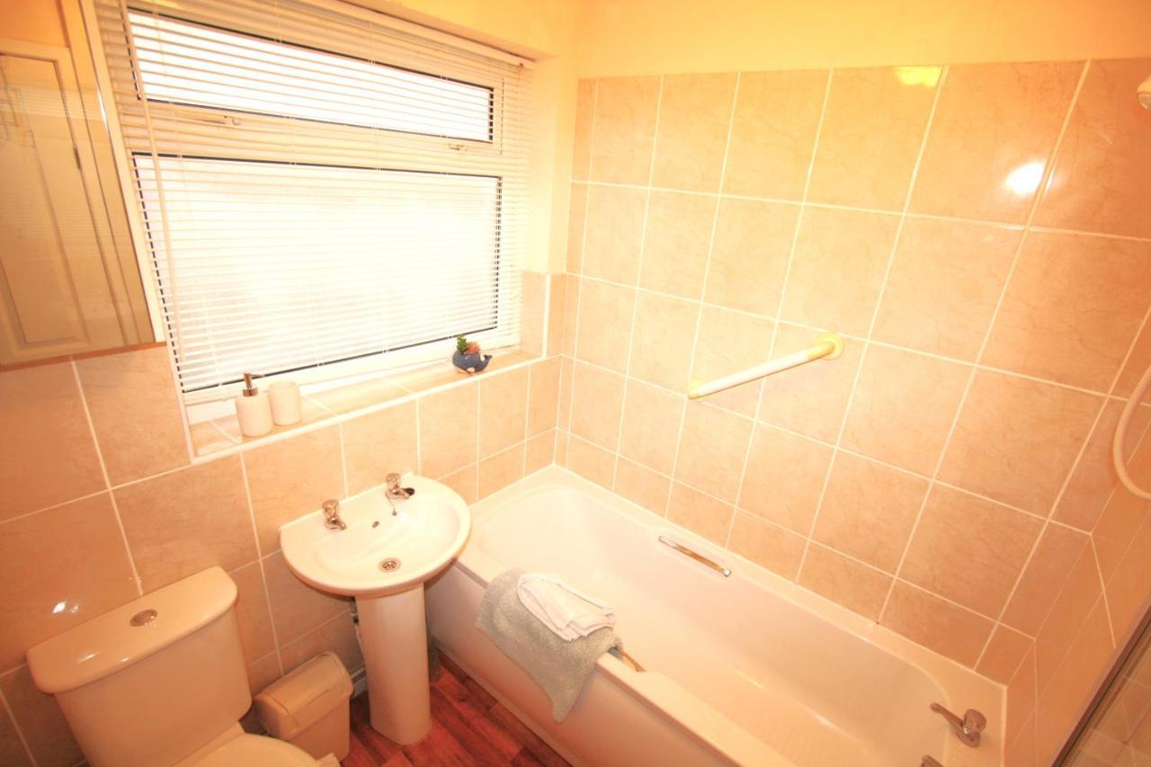 Heulwen - Moelfre Appartement Buitenkant foto