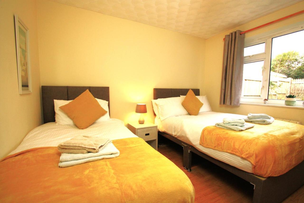 Heulwen - Moelfre Appartement Buitenkant foto