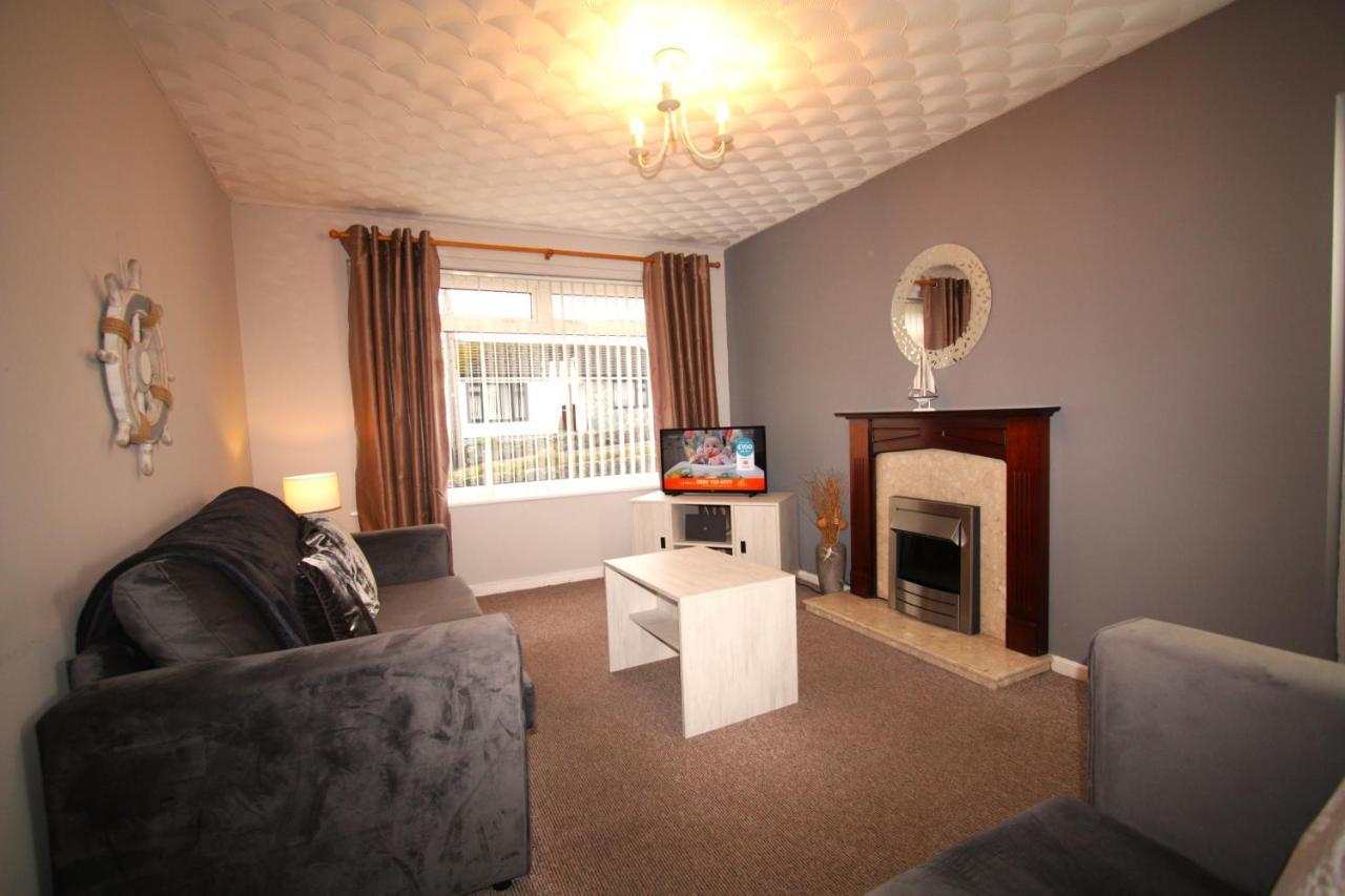 Heulwen - Moelfre Appartement Buitenkant foto
